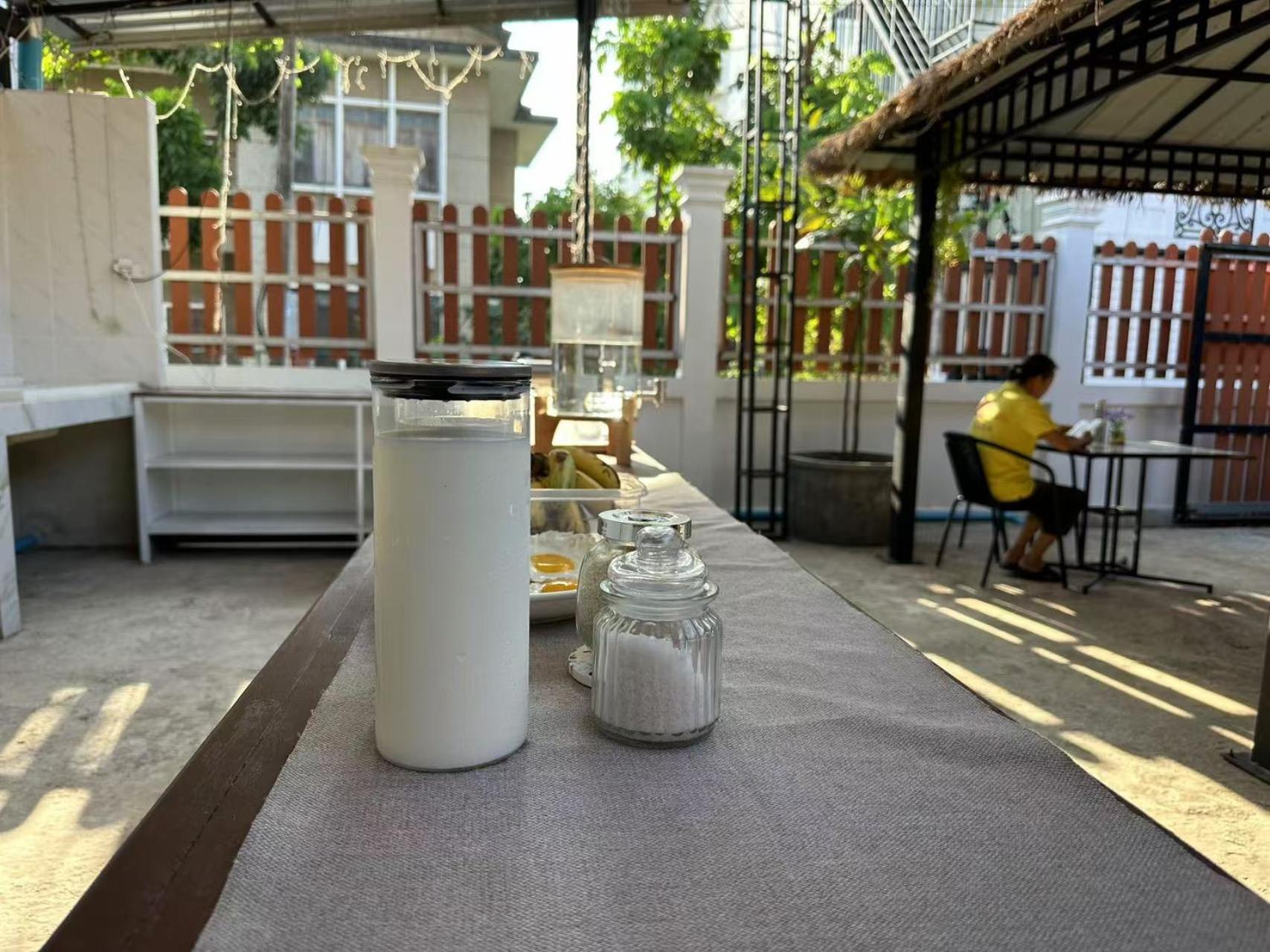Venn Hostel Vientiane Eksteriør billede